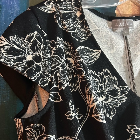 Laura Black Floral Lace Midi Dress Size 10 - Picture 16 of 16